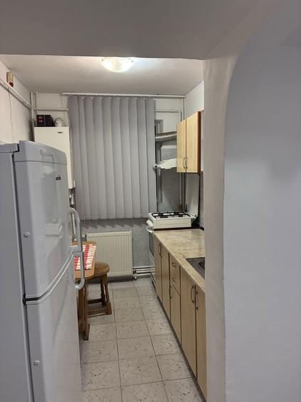 Inchiriez apartament 2 camere curat, et 3/4 zona Sirus /Marasesti , - 8