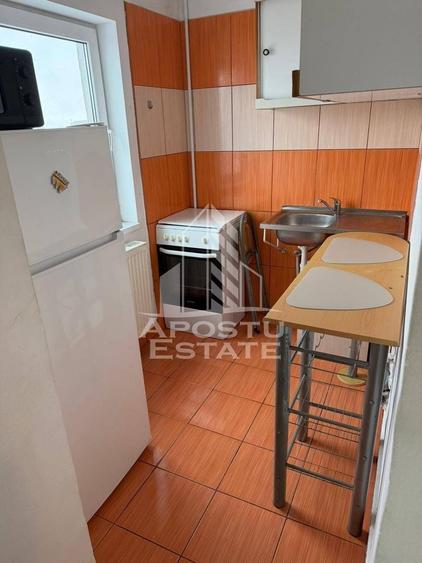 Garsoniera, etaj intermediar, situata in zona Girocului - 3