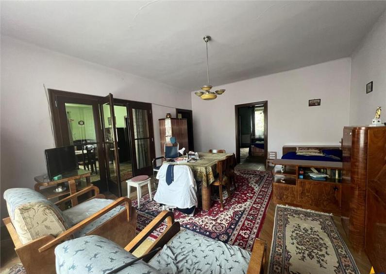 Casa singura in curte, cu garaj, Central, Brasov - 11