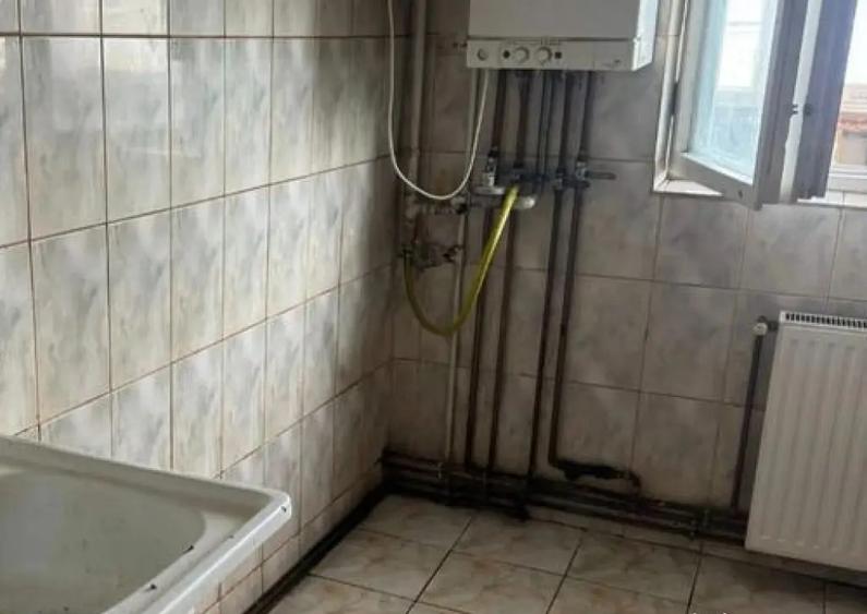 3 camere Decomandat 65 mp, Strada Modoran Ene - 9