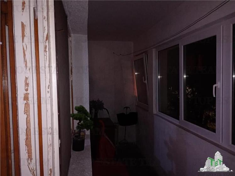 Apartament spatios 3 camere, aproape de metrou, langa Bulevardul Alexandru Obreg - 8