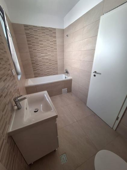 EXCLUSIVITATE! Casa tip duplex,  finisaje premium, curte, 2 locuri de parcare - 12