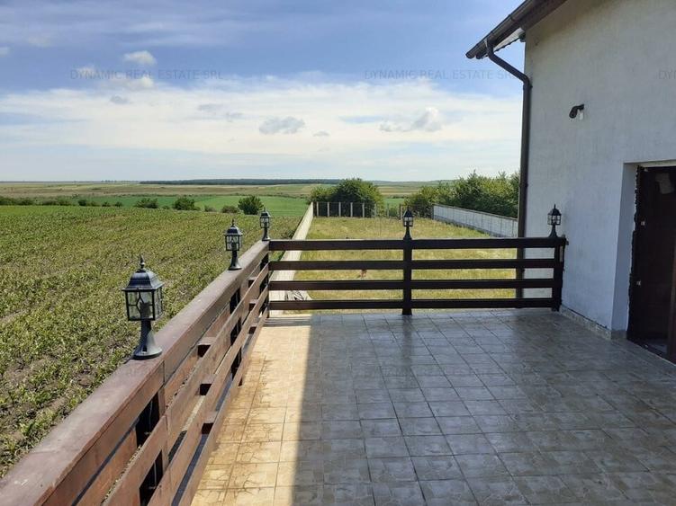 Vila D+P+1+M  - 4 dormitoare/4 bai - Garaj - 5000mp - 2 cai de acces - 7