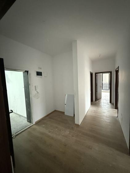 3 CAM / 8 MINUTE METROU TECLU/SCOALA DE STAT/ ACTE GATA/COMISION 0! - 7