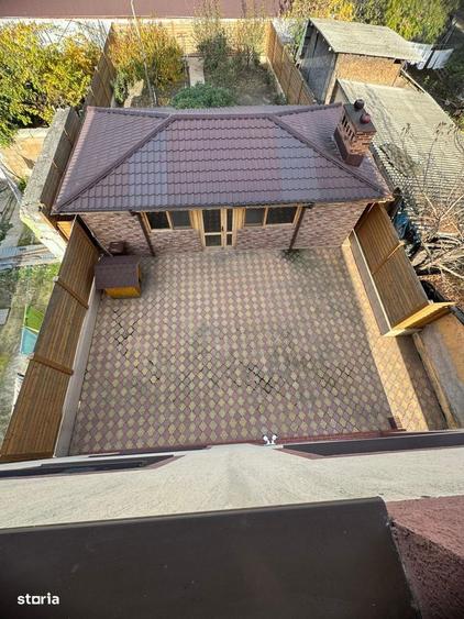 Casa de vanzare + 2 spa?ii comerciale func?ionale + foi?or acoperit - 7