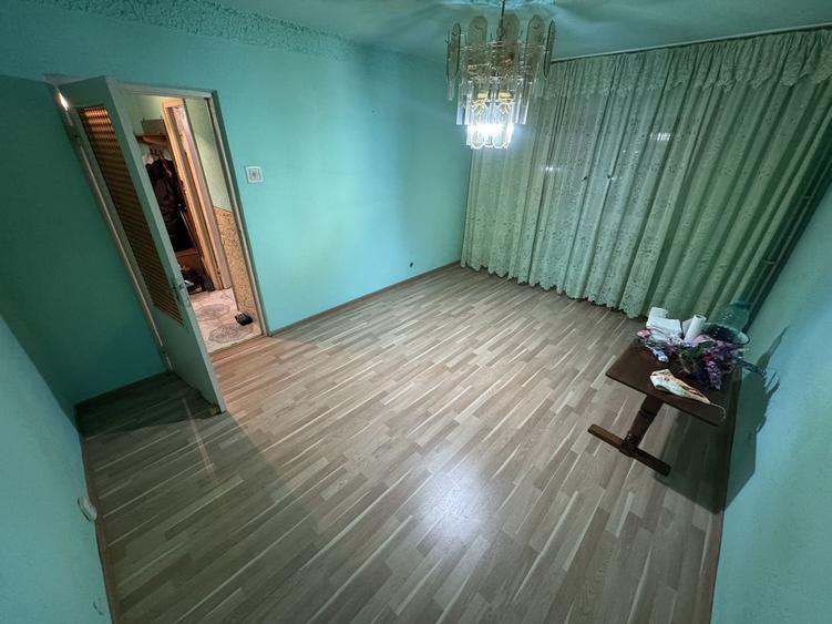 Apartament 4 camere zona Inel 2 - 1