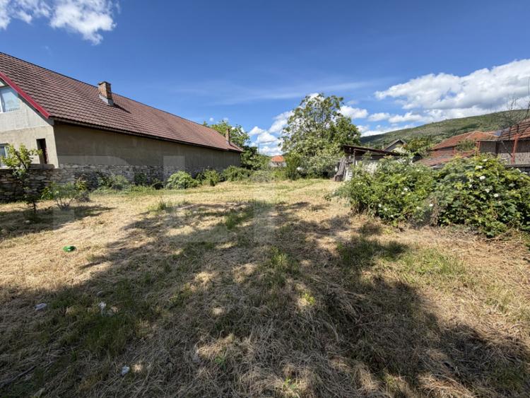 Teren intravilan, 600 mp, zona Runcu - 3