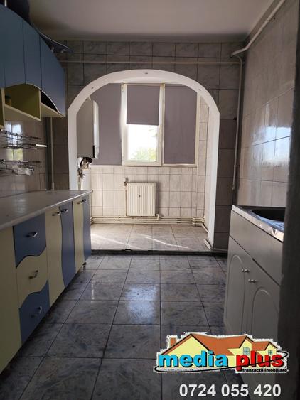 Apartament 3 camere decomandat – Micro 16, - 2