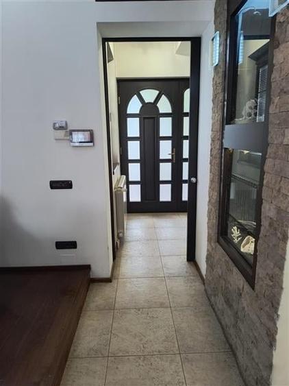 Vila deosebita cu spatiu de curte, situata in cartierul Florilor, Brasov - 10