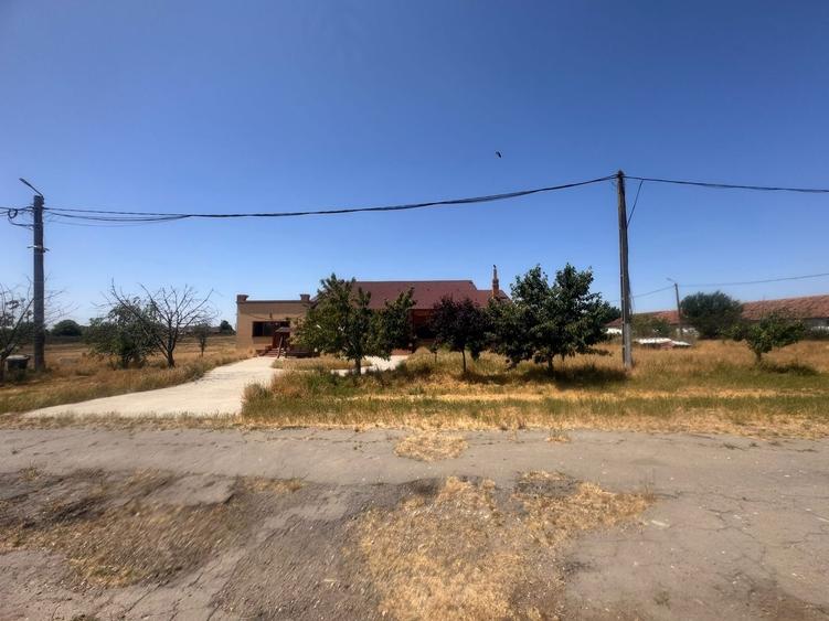 Teren Intravilan, Barateaz-Satchinez - 9