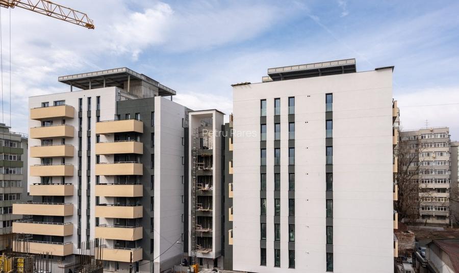 Apartament cu 4 camere decomandat în Victoriei Apartament cu 4 camere decomandat în Victoriei