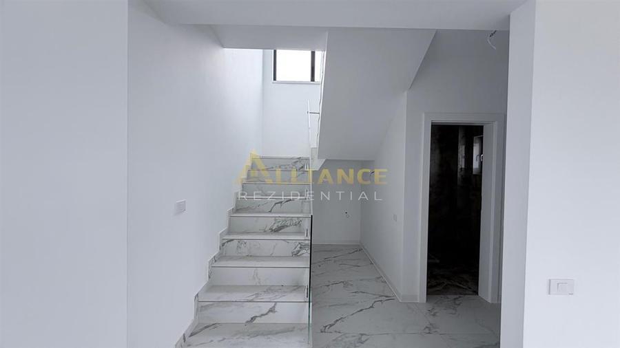 Casa Individuala - 4 camere - 2 bai - 375mp - 10