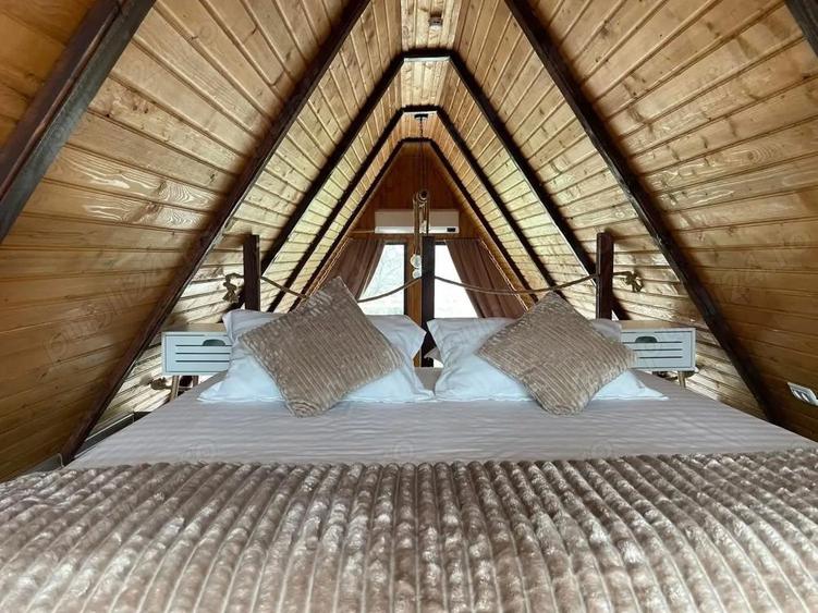 Casa A-Frame, de locuit sau afacere la cheie, teren 7000 mp, 3 stele autorizata - 9