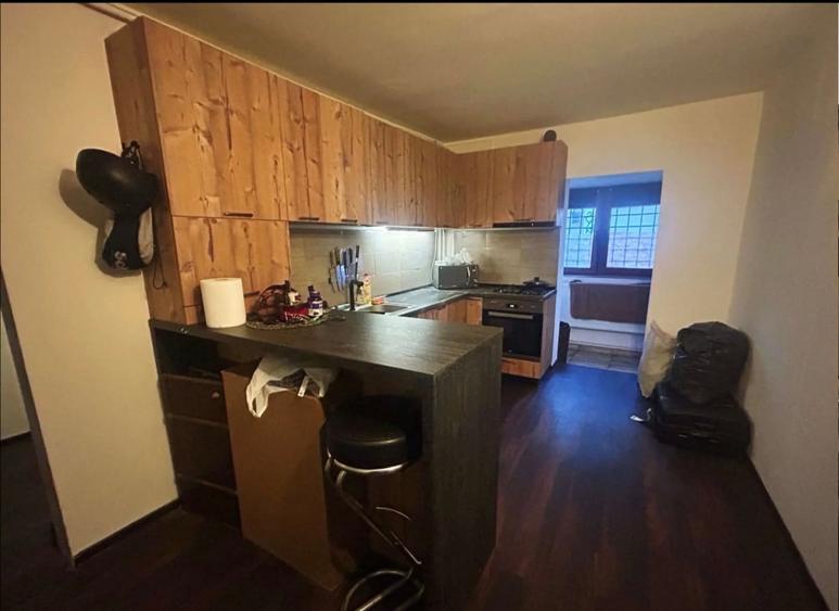 Apartament cu 2 camere decomandat în CET