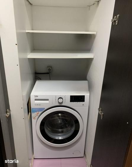 Apartament cu 3 camere decomandat în Berceni