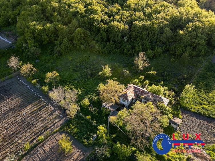 Teren de 2859 mp, în Visterna