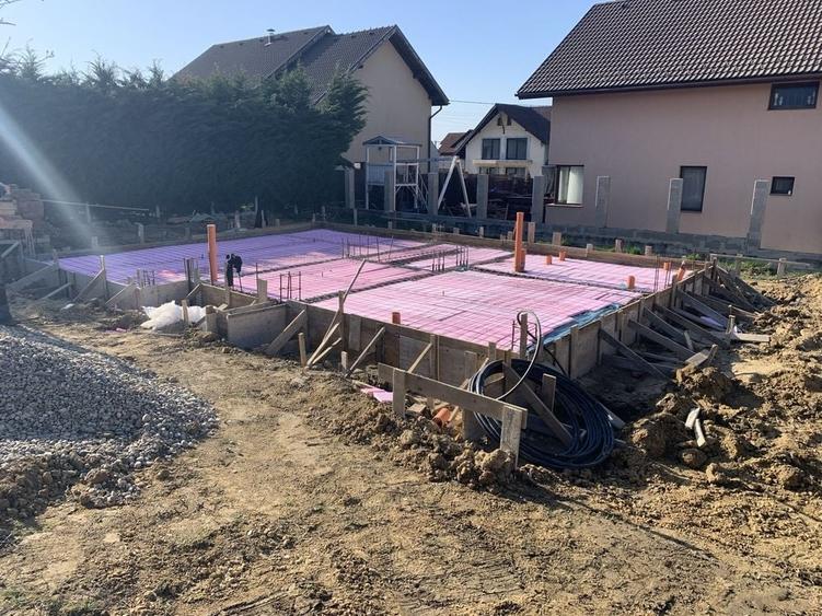 Casă cu 4 camere în Central