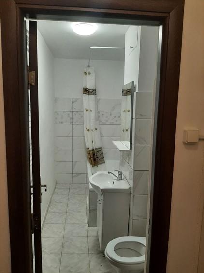 Garsonieră decomandată în Pajura