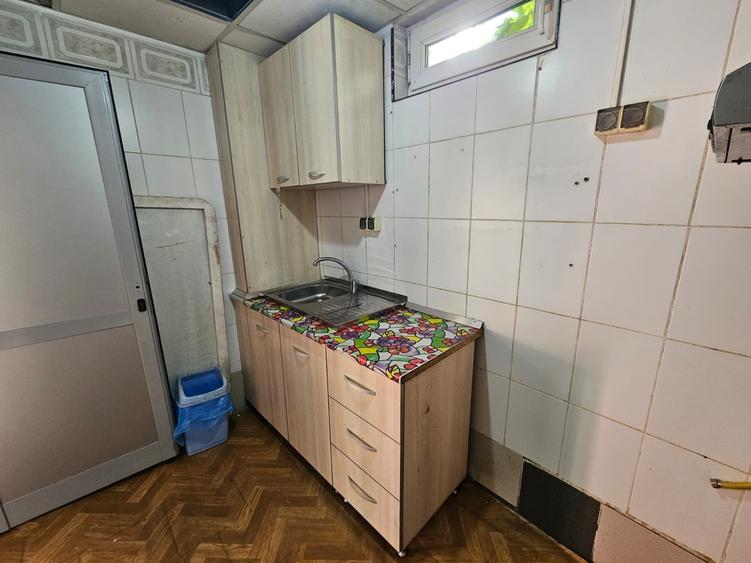 Casă individuală cu 2 camere cu Canalizare în Colentina
