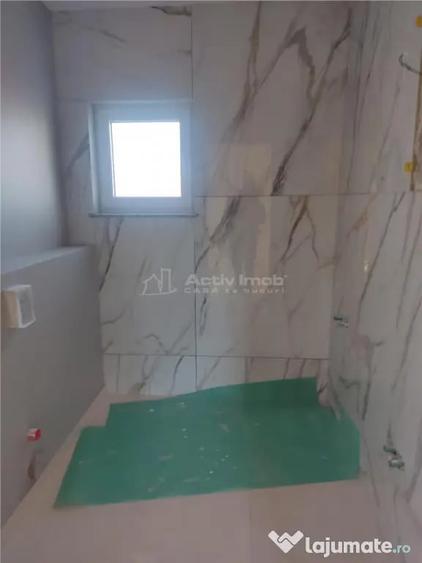 Casă cu 4 camere cu Teren 320 Mp în Central