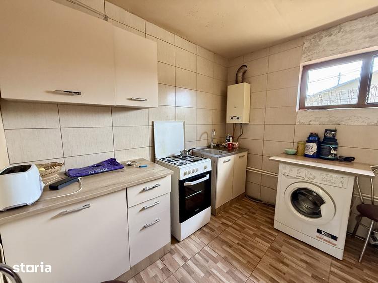 Casă cu 3 camere cu Teren 300 Mp în Chercea
