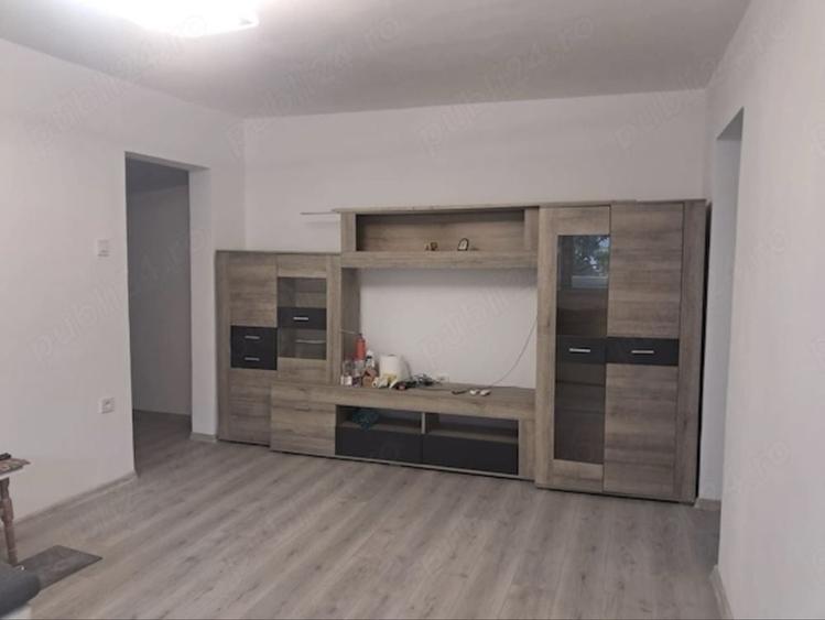 Apartament cu 2 camere decomandat în Albina