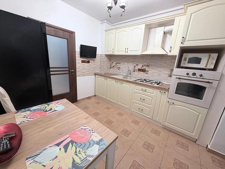 Apartament cu 2 camere decomandat în Berceni