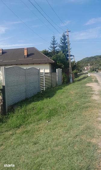 Teren de 858 mp, în Davidești