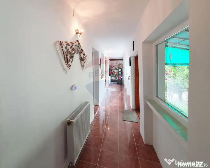 Casă cu 6 camere cu Teren 1453 Mp în Mâsca