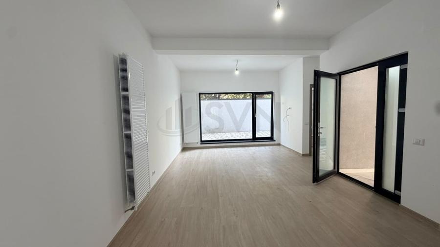 Casă individuală cu 6 camere cu Canalizare în Lacul Tei