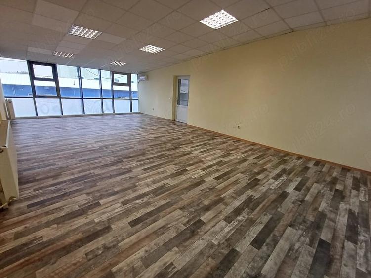 Spațiu comercial, de 80 mp, în Central