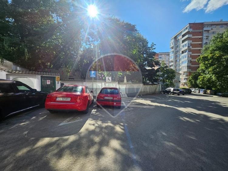 Casă individuală cu 4 camere cu Teren 1302 Mp în Ultracentral