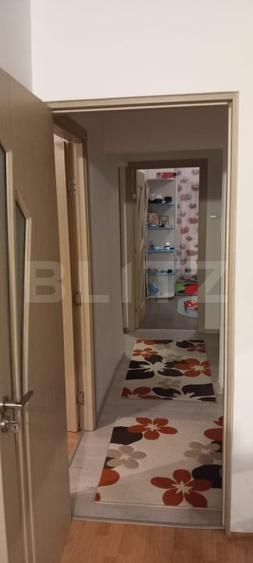 Apartament cu 4 camere decomandat, mobilat în Micro 3