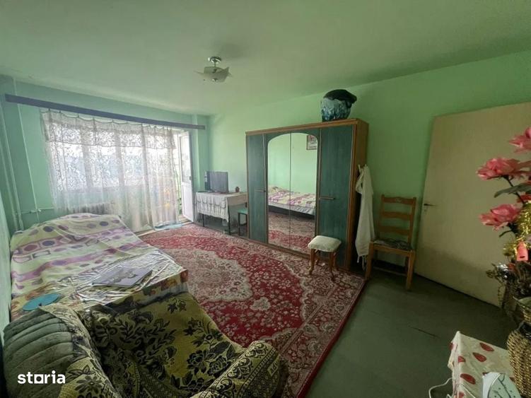 Apartament cu 3 camere decomandat în Militari