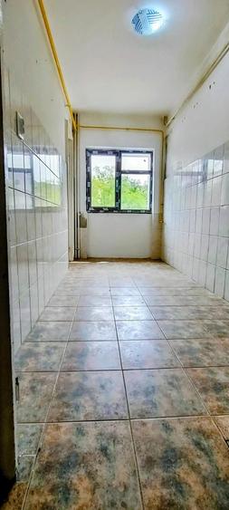 Apartament cu 2 camere decomandat în Nicolina
