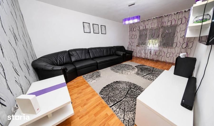 Apartament cu 2 camere decomandat în E3
