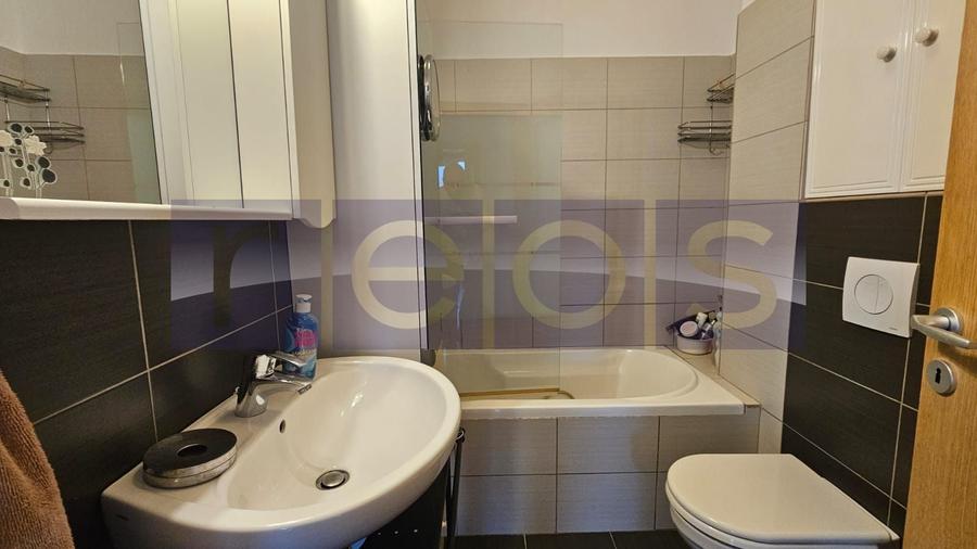 Apartament cu 2 camere semidecomandat în Prelungirea Ghencea