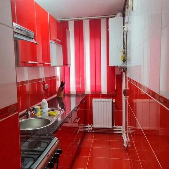 Apartament cu 2 camere nedecomandat în Tineretului