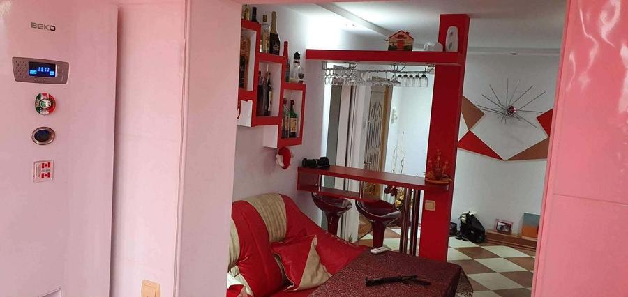 Apartament cu 2 camere decomandat în Central