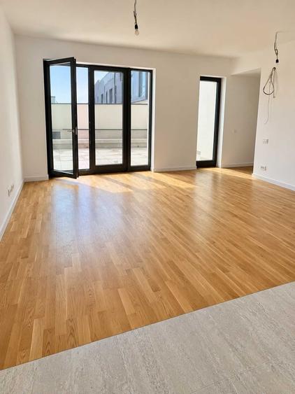 Apartament cu 3 camere decomandat în Voluntari