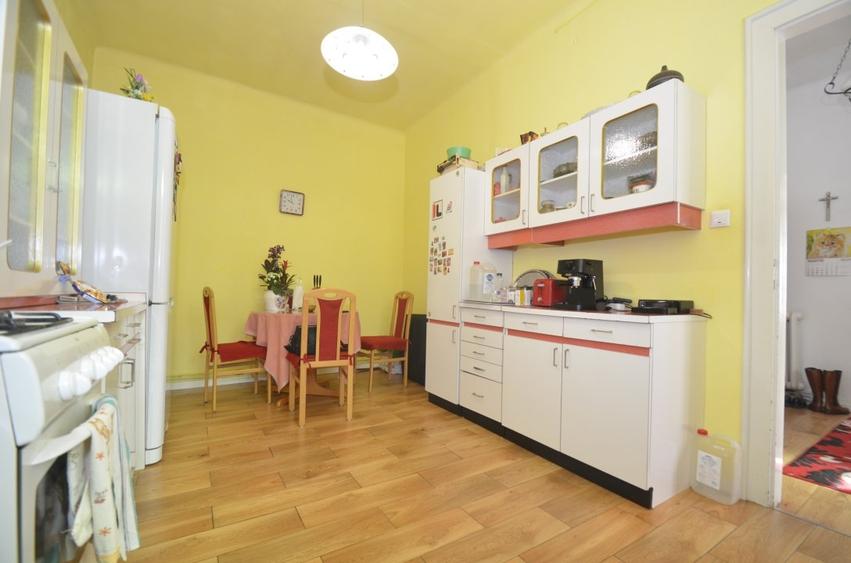 Apartament cu 2 camere semidecomandat în P-ța Maria