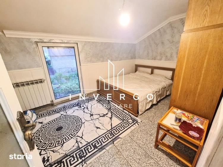 Casă cu 5 camere decomandat cu Teren 1000 Mp în Florești