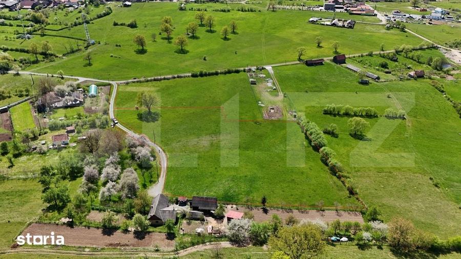 Teren de 7100 mp, în Central
