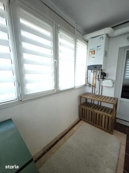Apartament cu 3 camere decomandat, mobilat în Teiul Doamnei