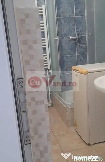 Garsonieră decomandată în Central
