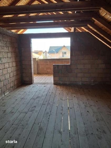 Casă cu 3 camere cu Teren 120 Mp în Central