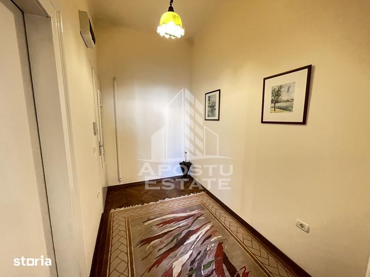 Spațiu comercial, de 33 mp, în Central