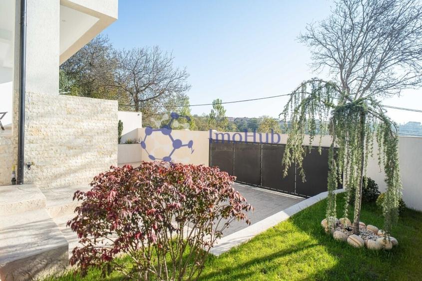 Casa exclusivista, Breazu, 244,4 mp, intabulata, toate utilitatile! - 32