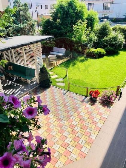 Pensiune de vanzare 20 de camere Mamaia Nord Super Oferta - 3