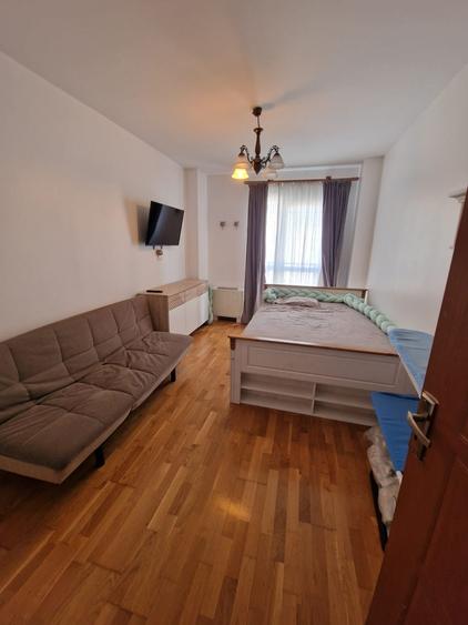 Muncii, Decebal, Calea Calarasilor, Prima Inchiriere - 16